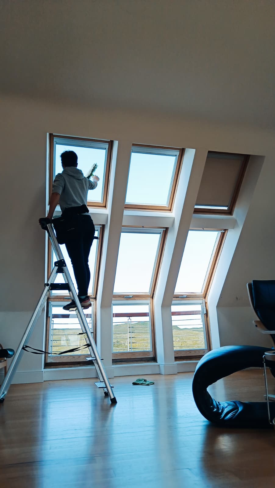 Detailed interior cleaning of windows